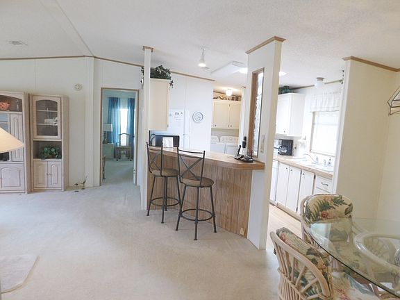 5th image of 240 Caviller Ct