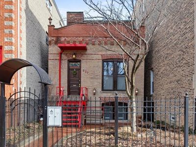 937 N Fairfield Ave, Chicago, IL, 60622