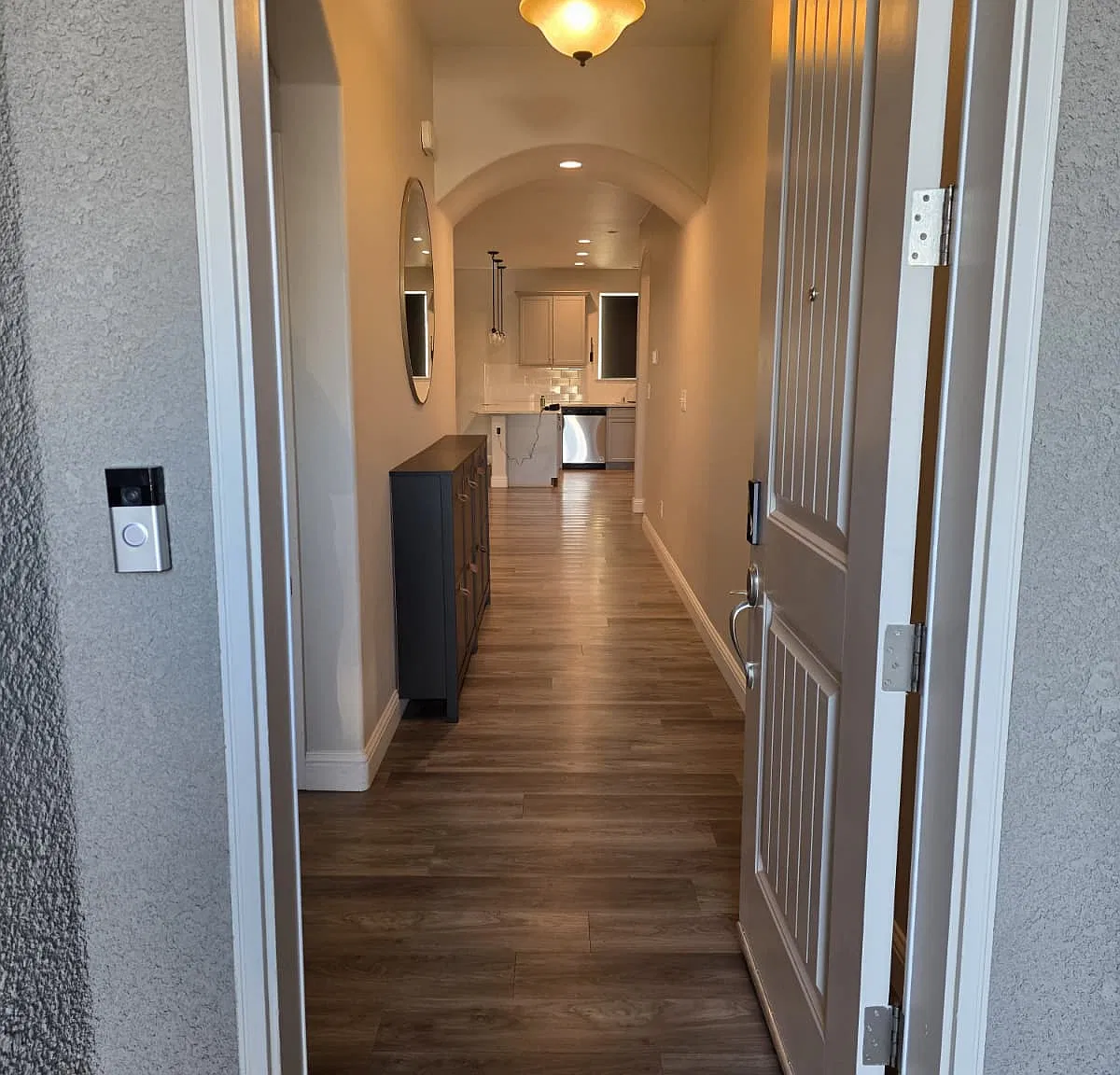 3 bed, 1576 sqft, $2,700 — Photo 1