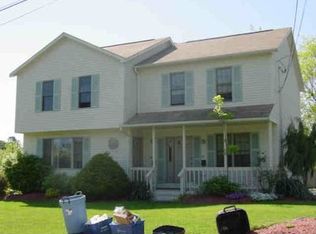 40 Harvard St, Cranston, RI 02920