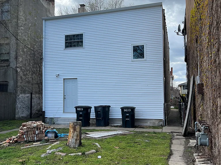 3613 Grand Blvd #F1 — Photo 8