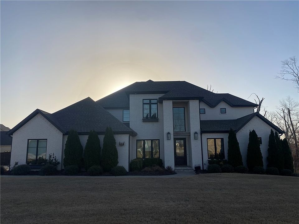 1st image of 1430 Le Chesnay Dr