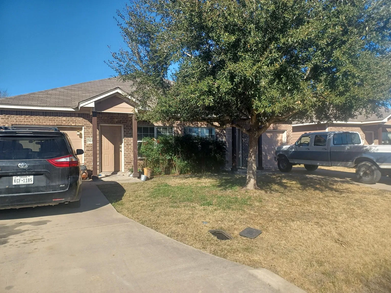 4 bed, 1400 sqft, $1,500 — Photo 2