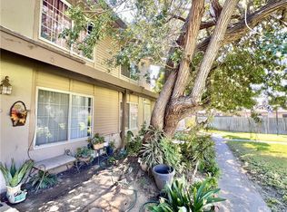 521 S Lyon St UNIT 11, Santa Ana, CA 92701