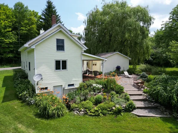 50 Meade Road, Fairfax, VT 05454