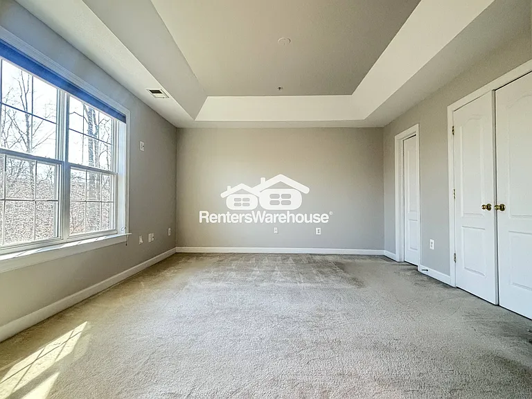 3511 Carriage Walk Ln — Photo 28