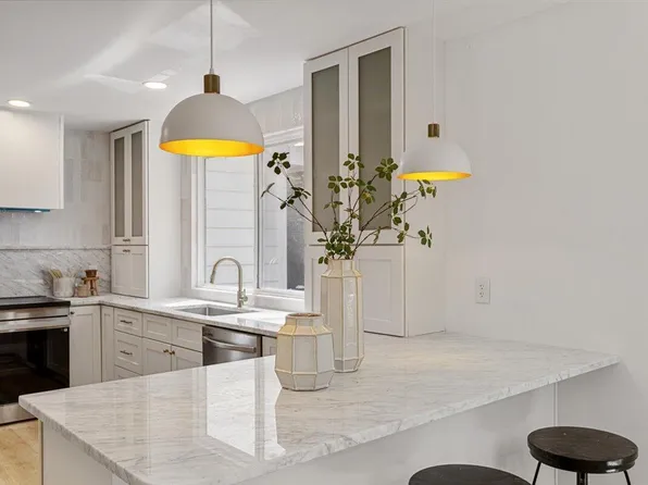 6709 Sunhaven Pl, Raleigh, NC 27615