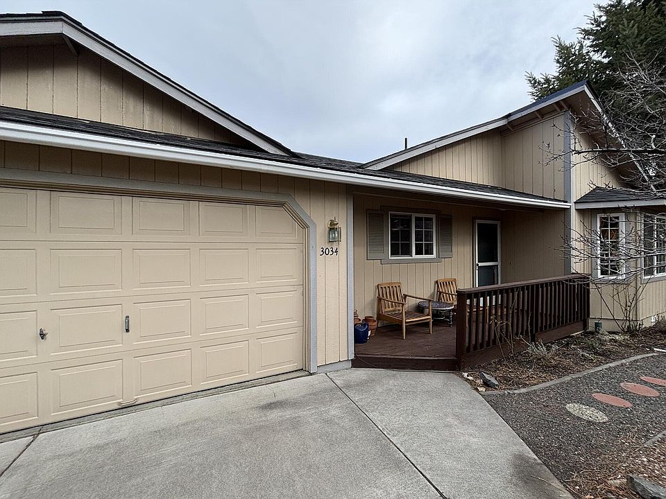 2nd image of 3034 NE Byers Ct