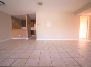14033 Foothill Blvd APT 21, Sylmar, CA 91342