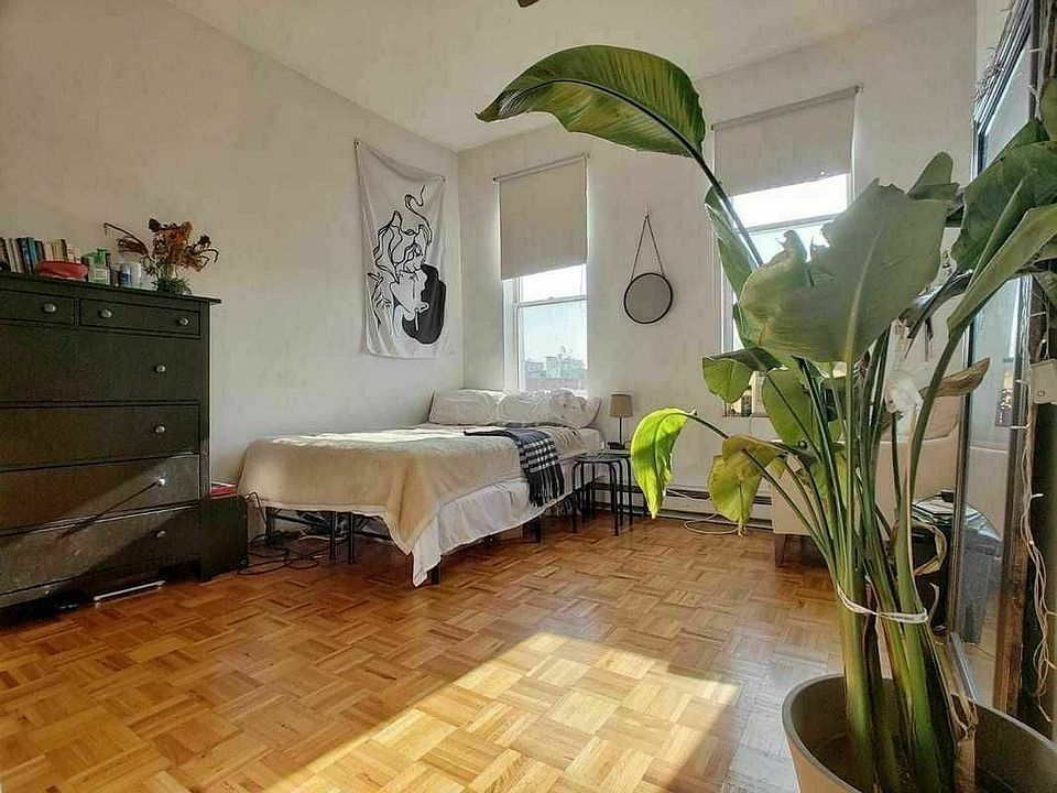 1st image of 295 Troutman St APT 4R