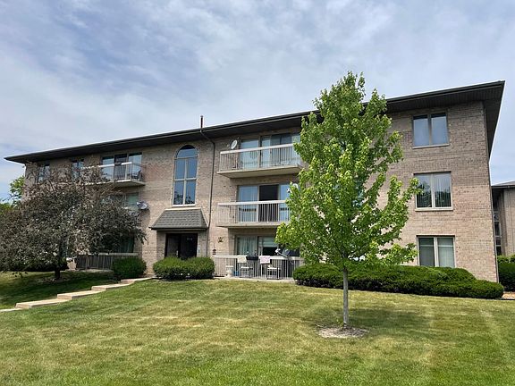 2nd image of 1044 Ashley Ct N APT 2C