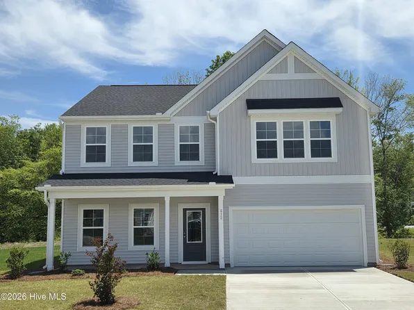 612 Hicks Court, Sneads Ferry, NC 28460