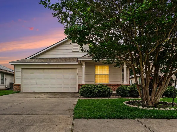 7826 Chervil Ln, Baytown, TX 77521