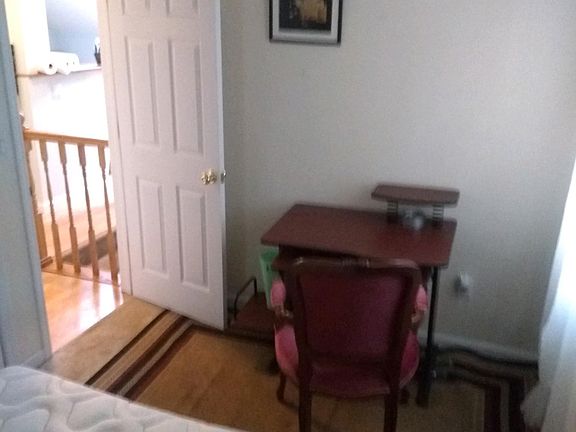 4th image of 5 Arlington St Floor 2