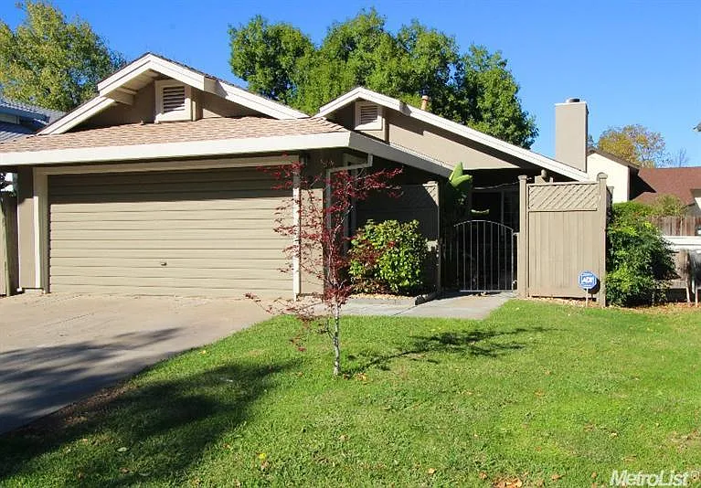 3349 Brownlea Cir photo 1