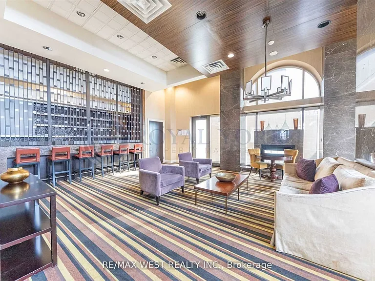 383 Prince Of Wales Dr #129 — Photo 28