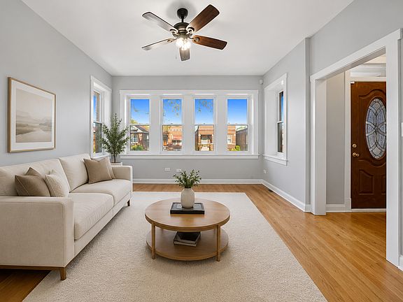 4th image of 1532 Lombard Ave