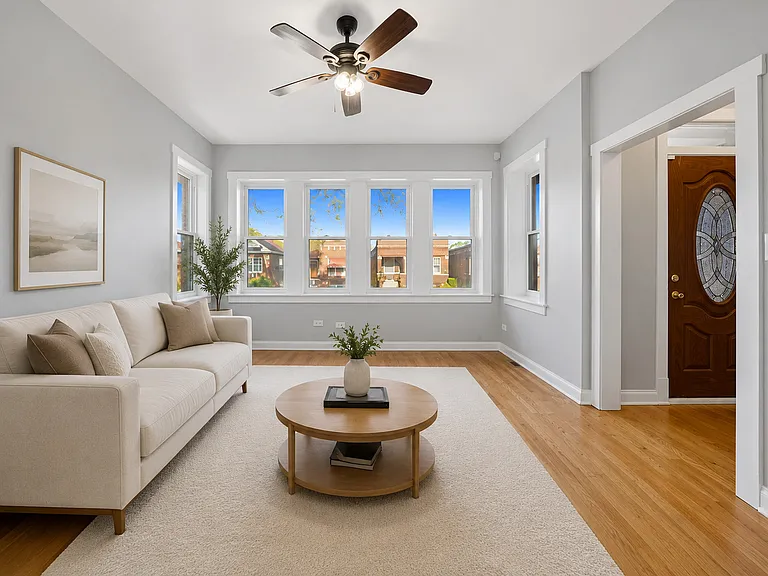 1532 Lombard Ave — Photo 4