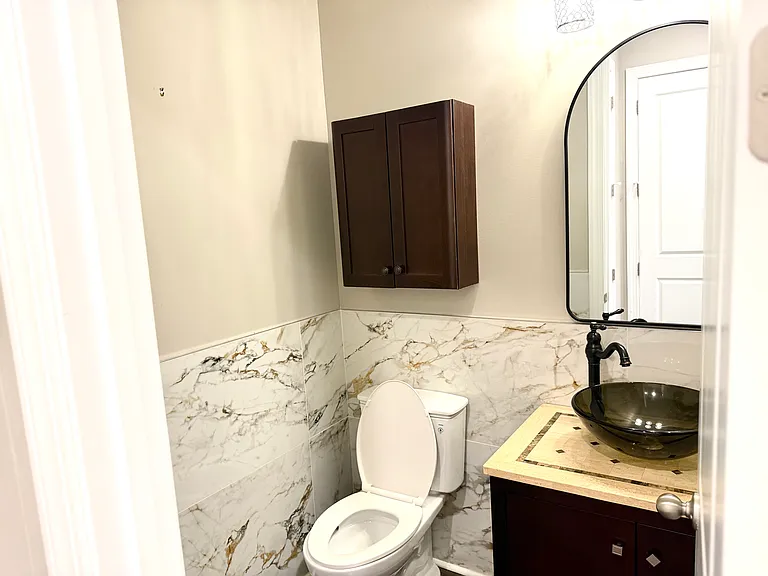 12105 Cameron Dr — Photo 35