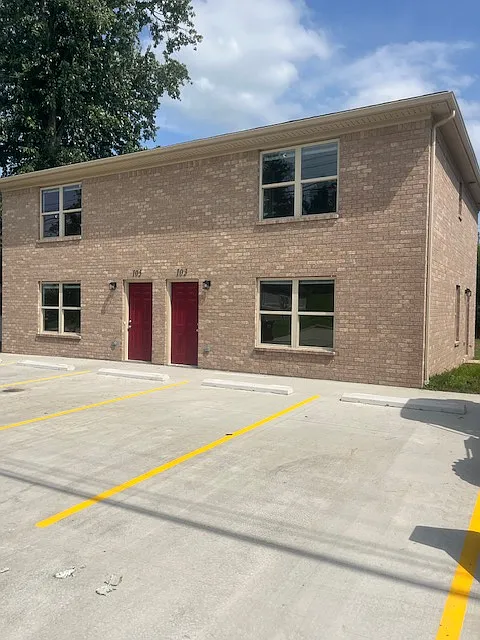 99 Valley St