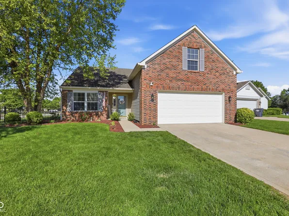 2100 Liberty Way Dr, Greenwood, IN 46143