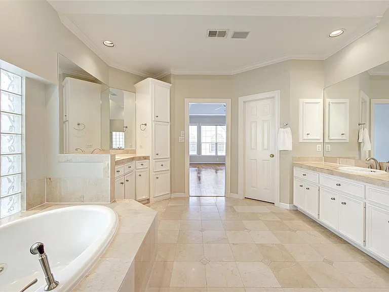 2124 Nantucket Dr #A — Photo 23