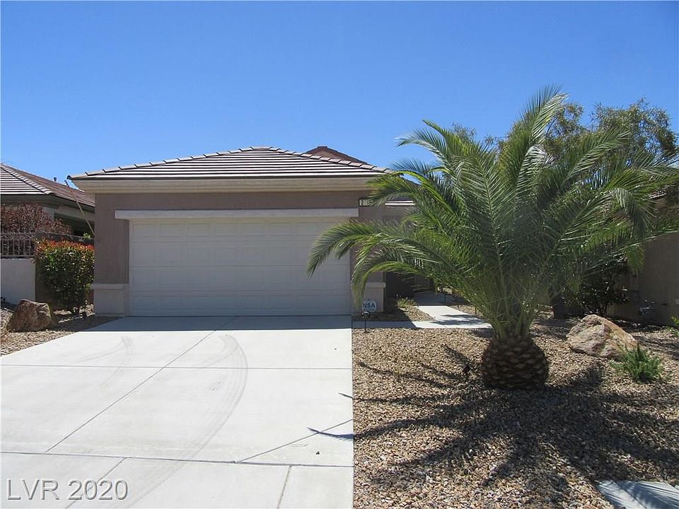 2nd image of 2815 Sapphire Desert Dr #0