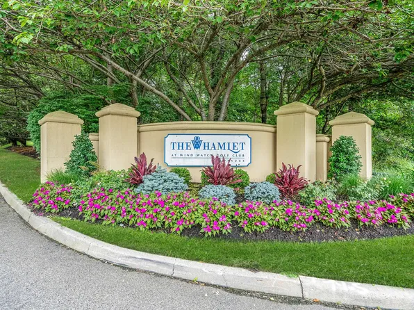 61 Windwatch Drive, Hauppauge, NY 11788