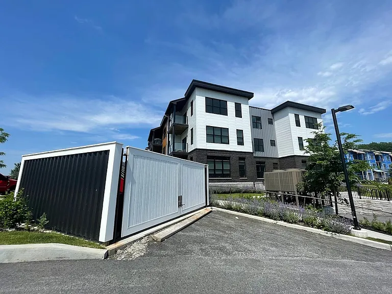 121 Shea Dr — Photo 23