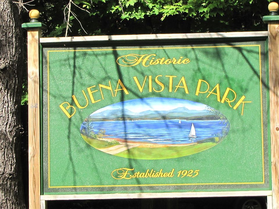 Welcome sign 