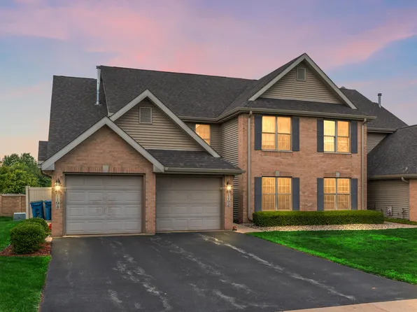 1192 Timberwood Ln, Schererville, IN 46375