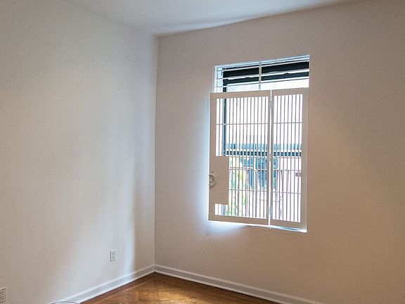 2nd image of 448 Saint Johns Pl APT 6B