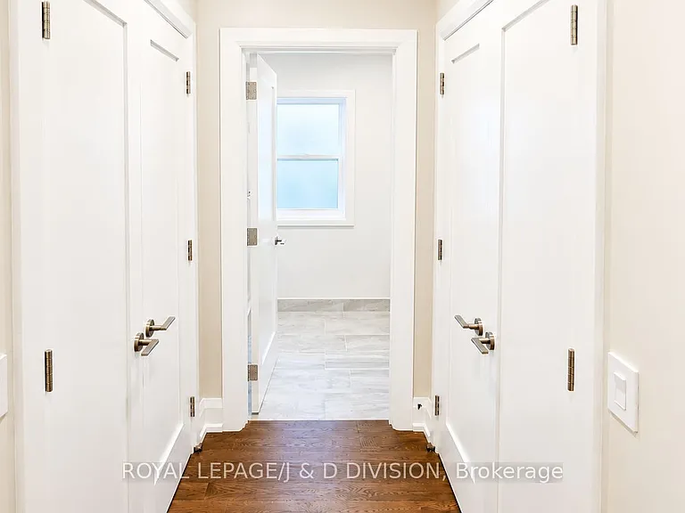 2579 Yonge St #202 — Photo 17