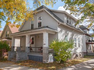 935 Chandler St, Madison, WI 53715