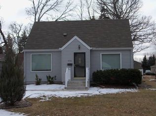 6723 Knoll St, Golden Valley, MN 55427