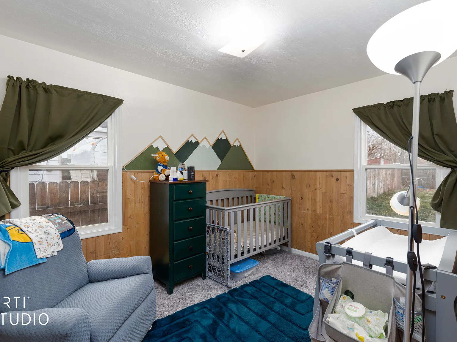 5 bed, 2256 sqft, $2,950 — Photo 3