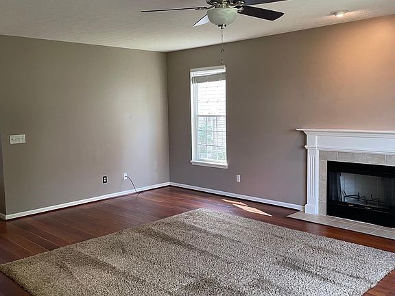 3rd image of 6541 Amherst Way