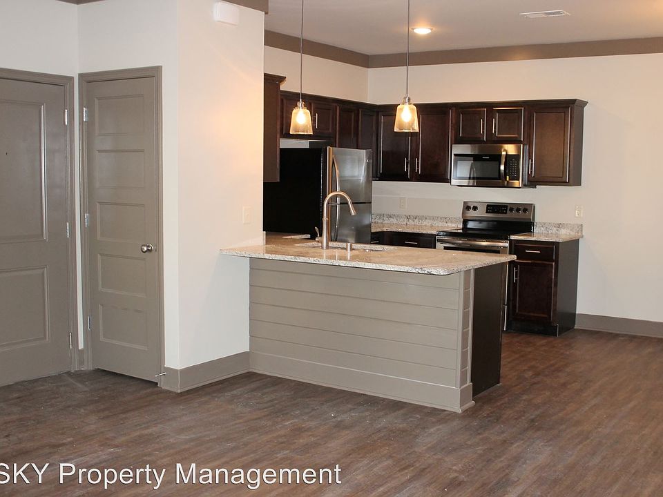 1st image of 556 Emmett Ave APT 71
