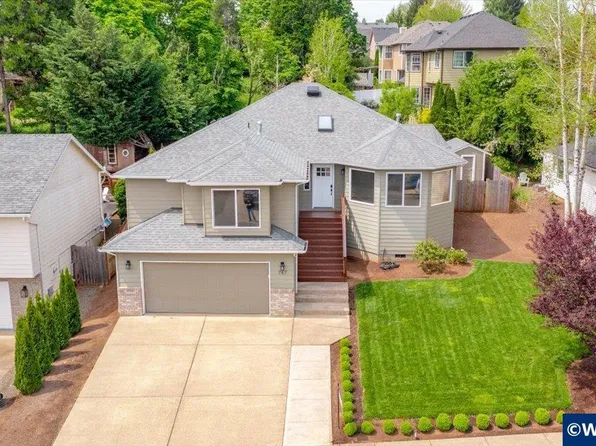 767 Mule Deer St NW, Salem, OR 97304