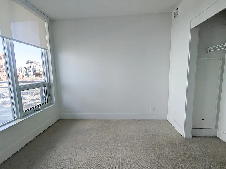901 10th Ave SW #603 — Photo 8