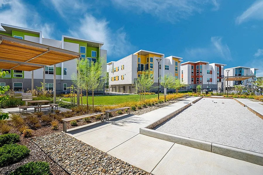HUB APARTMENTS