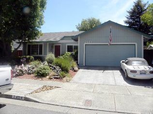 2454 Big Oak Dr, Santa Rosa, CA 95401