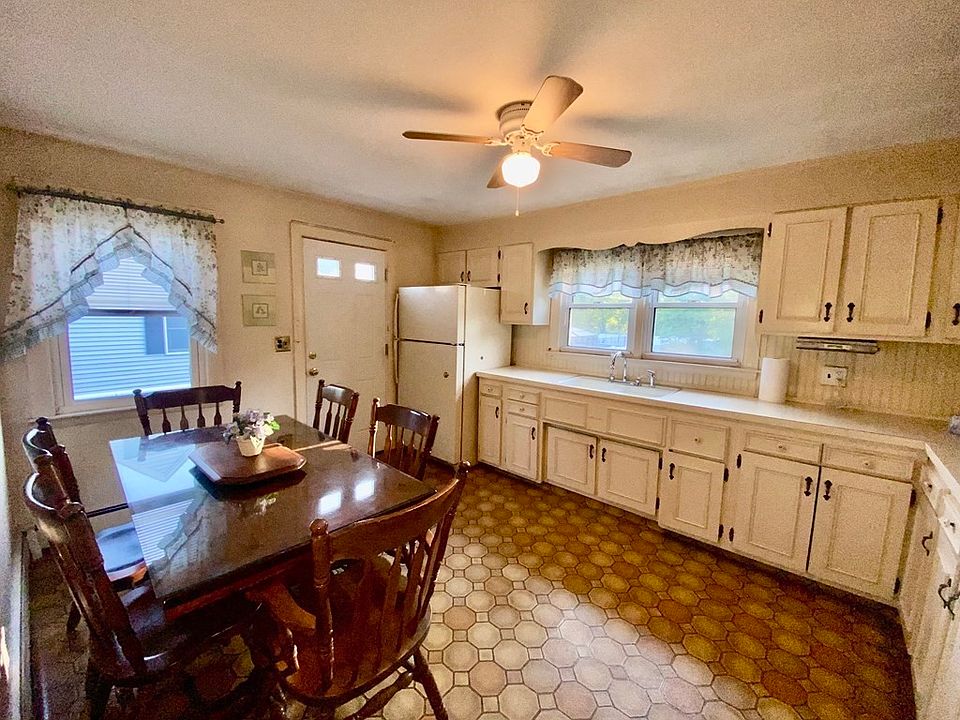 75 Liberty St, Danvers, MA 01923 Zillow