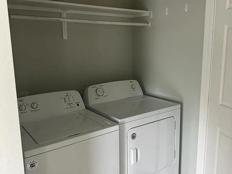 2802 Primrose Ave #1 — Photo 13