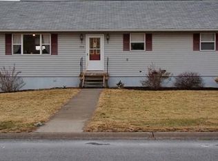 230 Rosewood Cir, Canastota, NY 13032