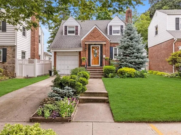 8017 212th Street, Hollis, NY 11427