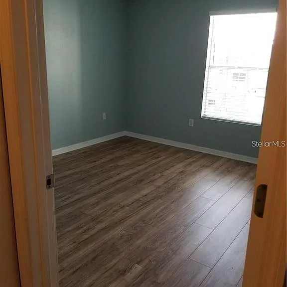 803 Lake Haven Sq #202 — Photo 9