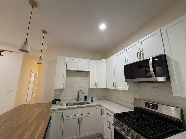 127 School St #2 — Photo 3