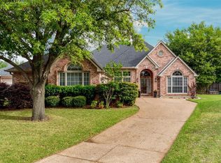 2005 Hunter Place Ct, Arlington, TX 76006