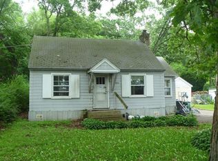 4816 E Lake Shore Dr, Wonder Lake, IL 60097